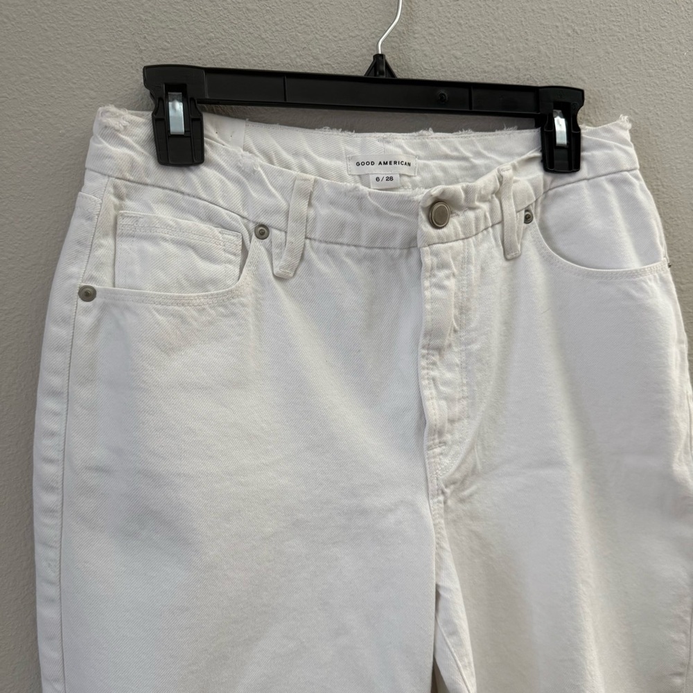 Good American Distressed White Denim NWT - Picture 3 of 5